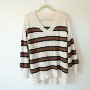 American Eagle Sweater, Very soft, fuzzy, & stretchy material. Slouchy fit.